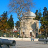 Mausolée de Barberousse (Barbaros Türbesi)