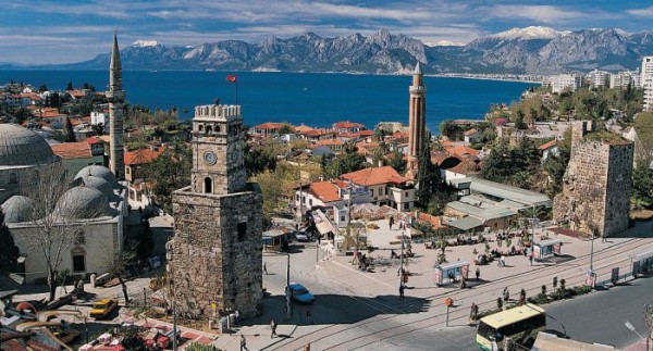 Vue sur la vieille ville Antalya