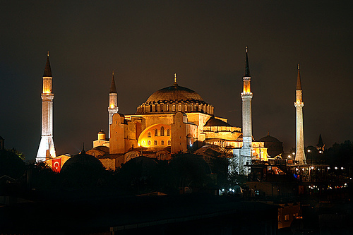 Sainte-Sophie (Ayasofya) de nuit